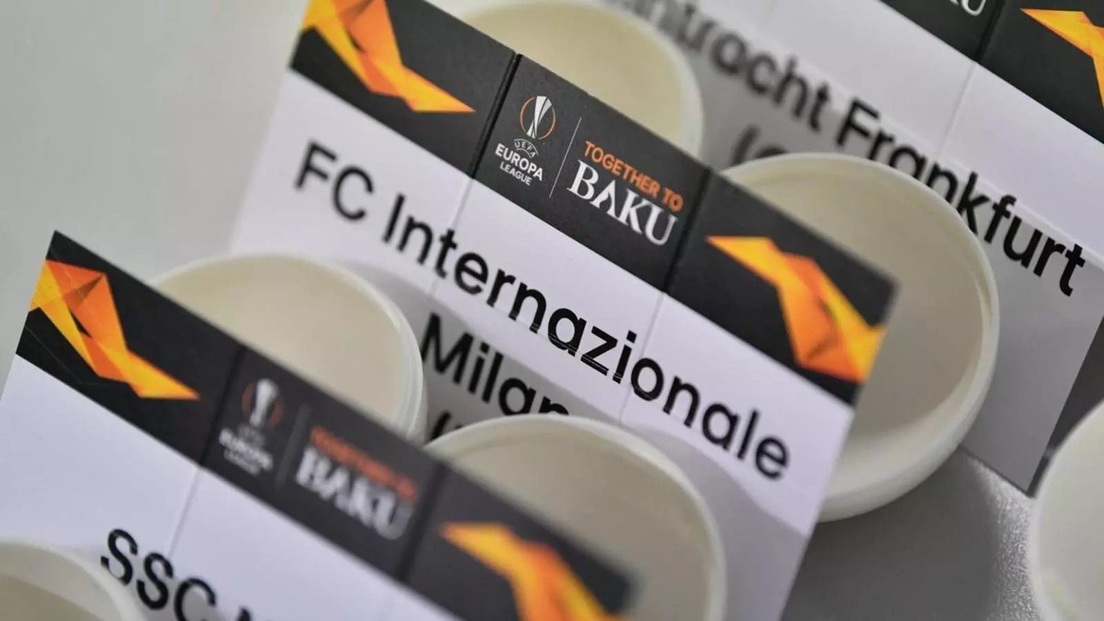 Imatge del sorteig de vuitens de final de la UEFA Europa League 2019