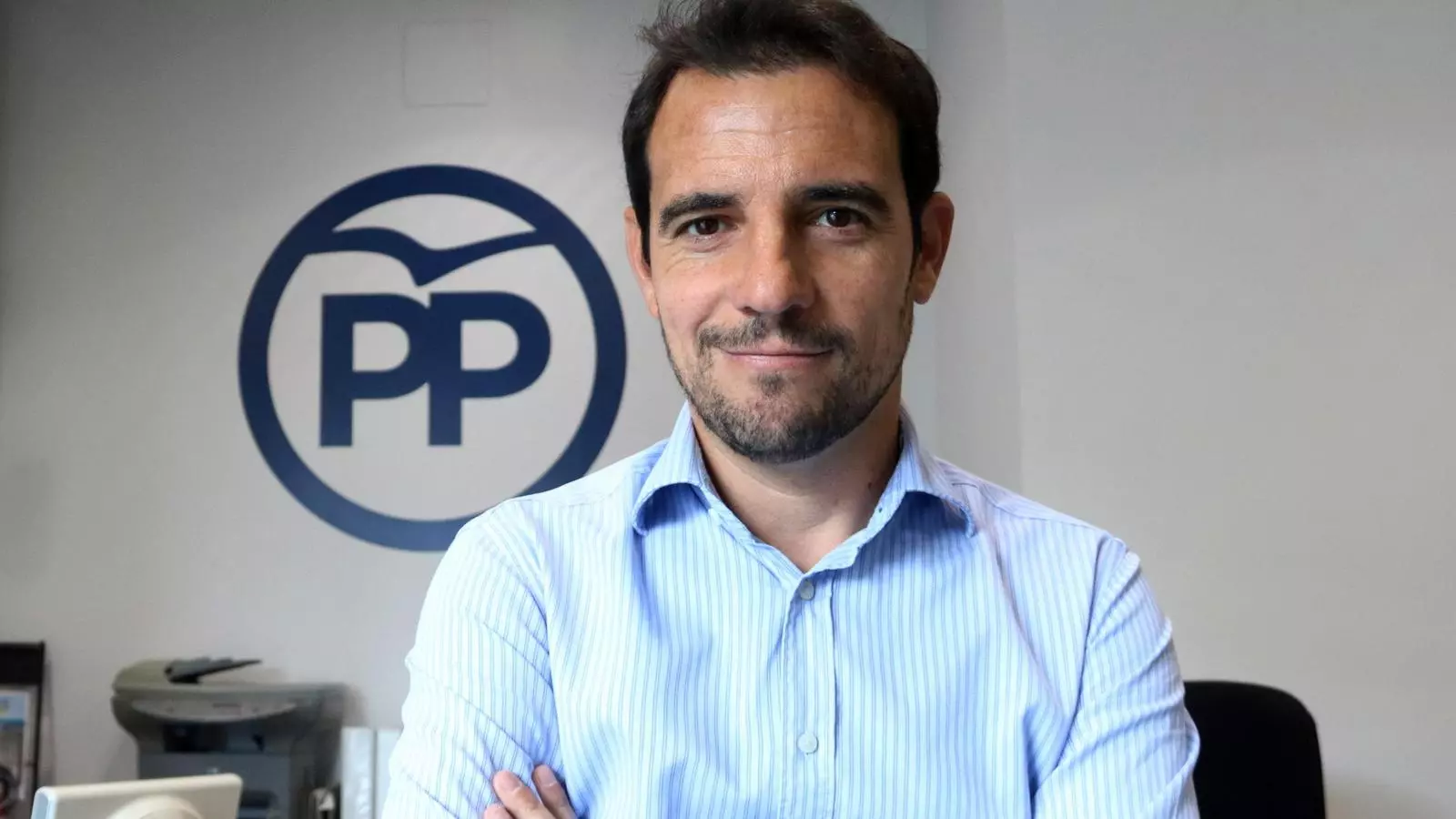 Manu Reyes a la seu del PP de Castelldefels