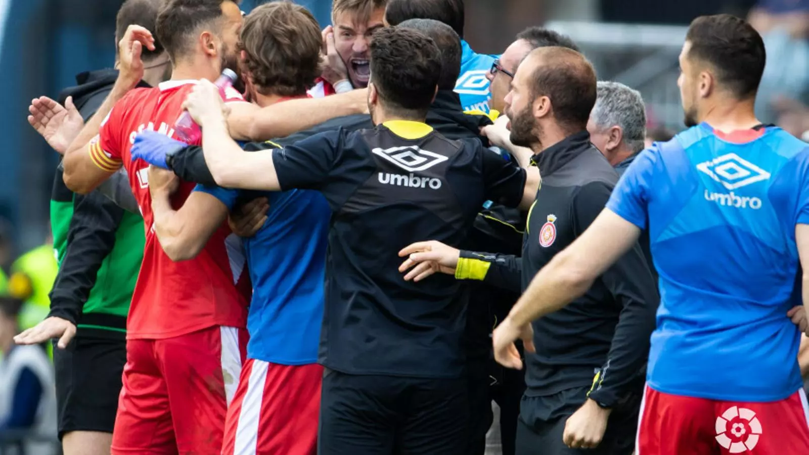El Girona, celebrant el gol a Balaídos