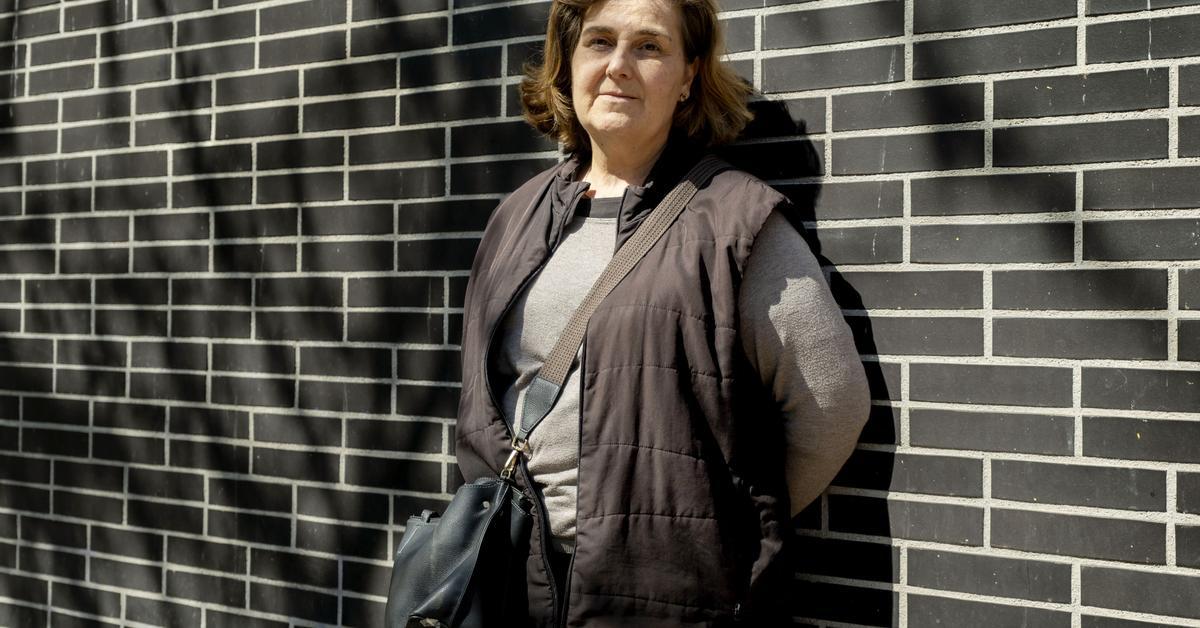 Perdre cinc centímetres d'alçada mentre no et visita el metge: els testimonis de les llistes d'espera