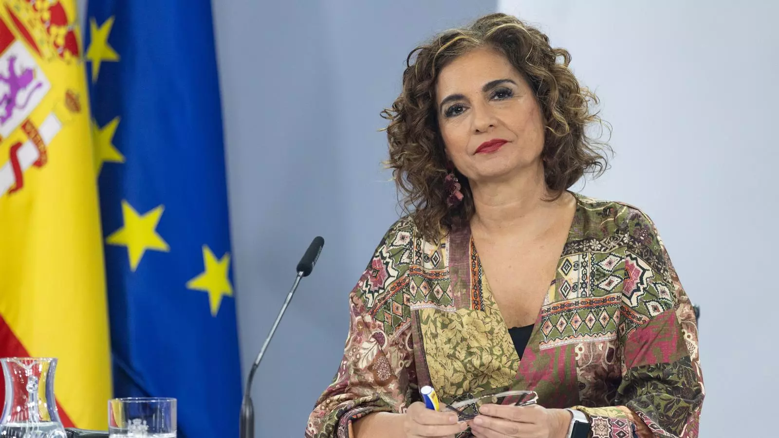La ministra d'Hisenda, María Jesús Montero, en roda de premsa aquest dimarts.