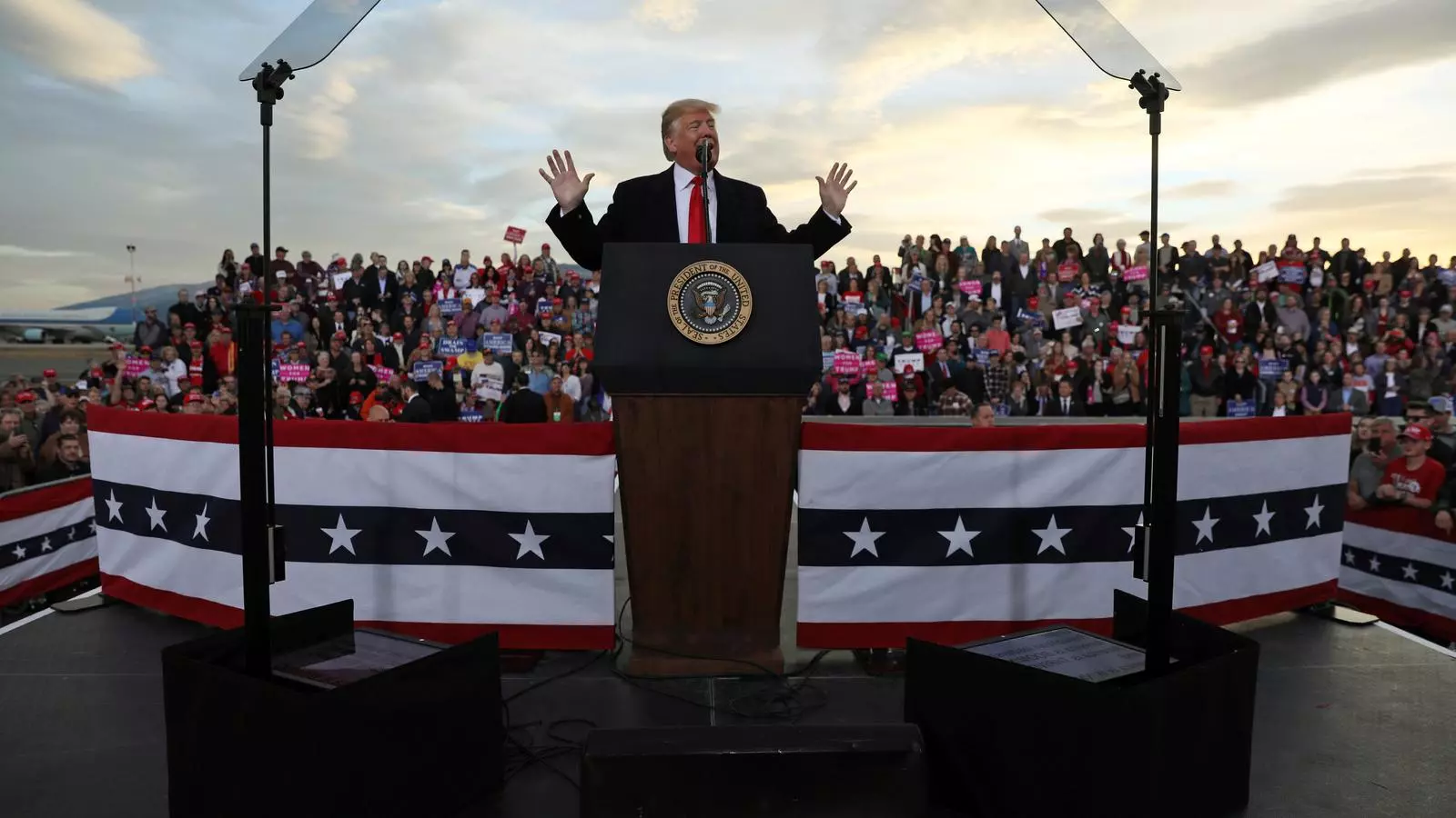 El president Donald Trump en un míting durant la manifestació a la ciutat de Missoula.