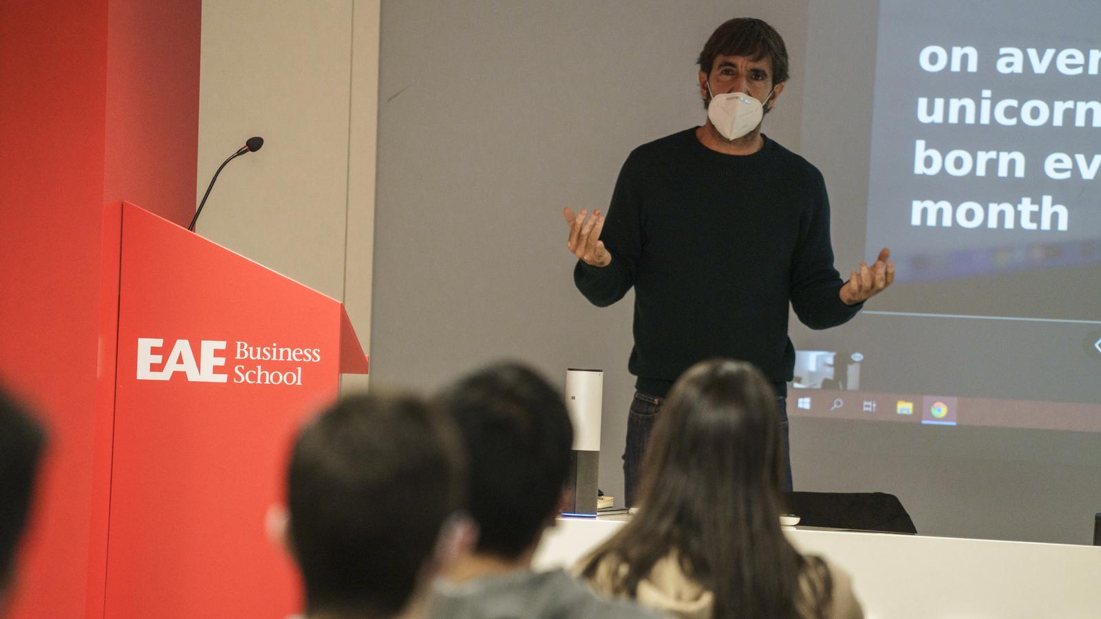 Una de les classes del curs passat a la EAE Business School