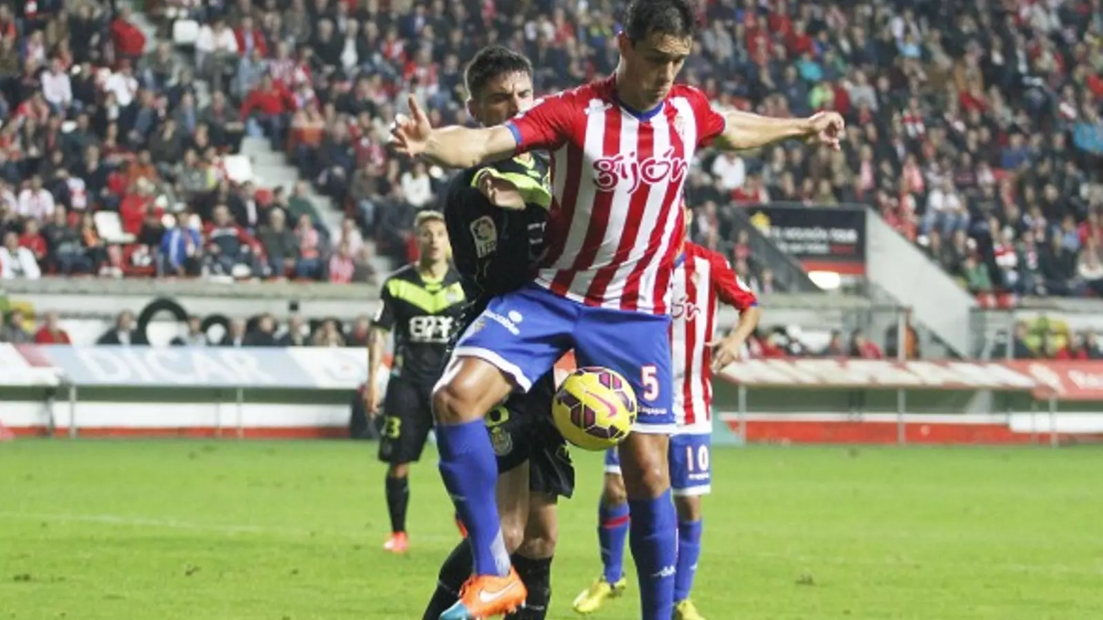 El Llagostera ha tret un punt del camp de l'Sporting