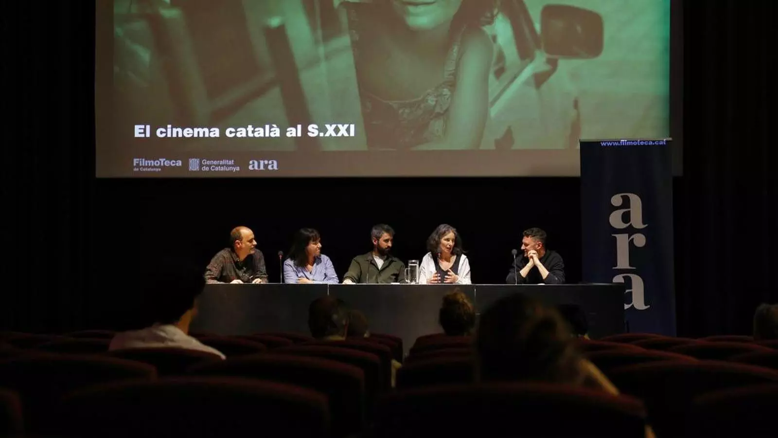 Xavi Serra, María Adell Carmona, Miquel Escudero, Eulàlia Iglesias i Arnau Vilaró a la Sala Laya de la Filmoteca.