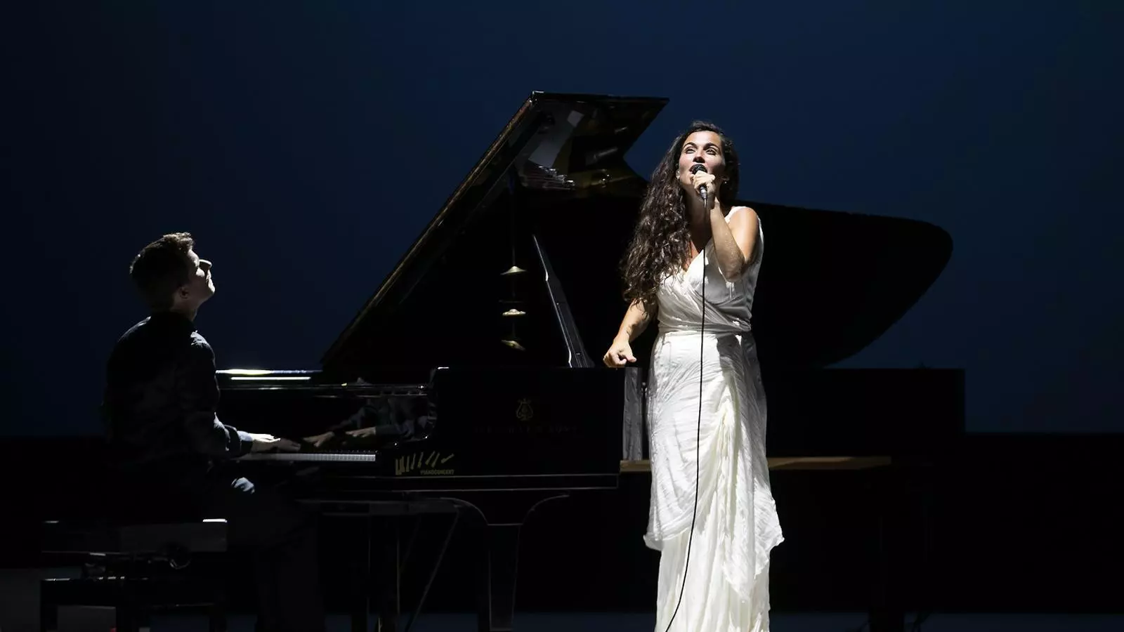 Després de Peralada, la cantant i el pianista també actuaran al Festival del Mil·lenni.