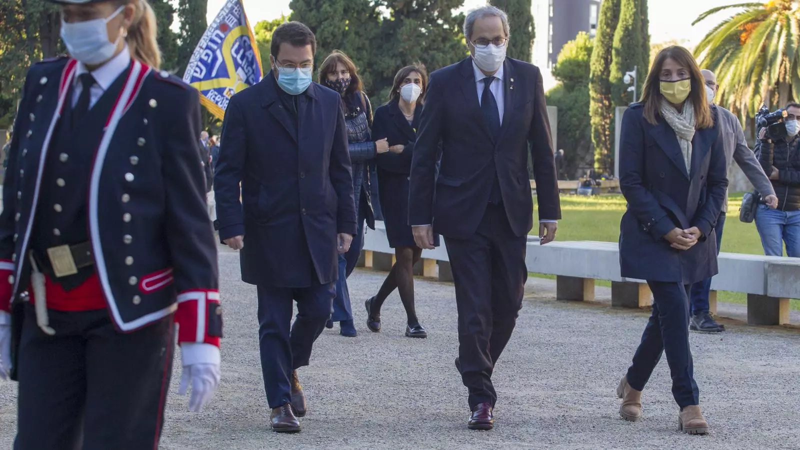 Aragonès, Torra i Budó a l'ofrena floral a Lluís Companys