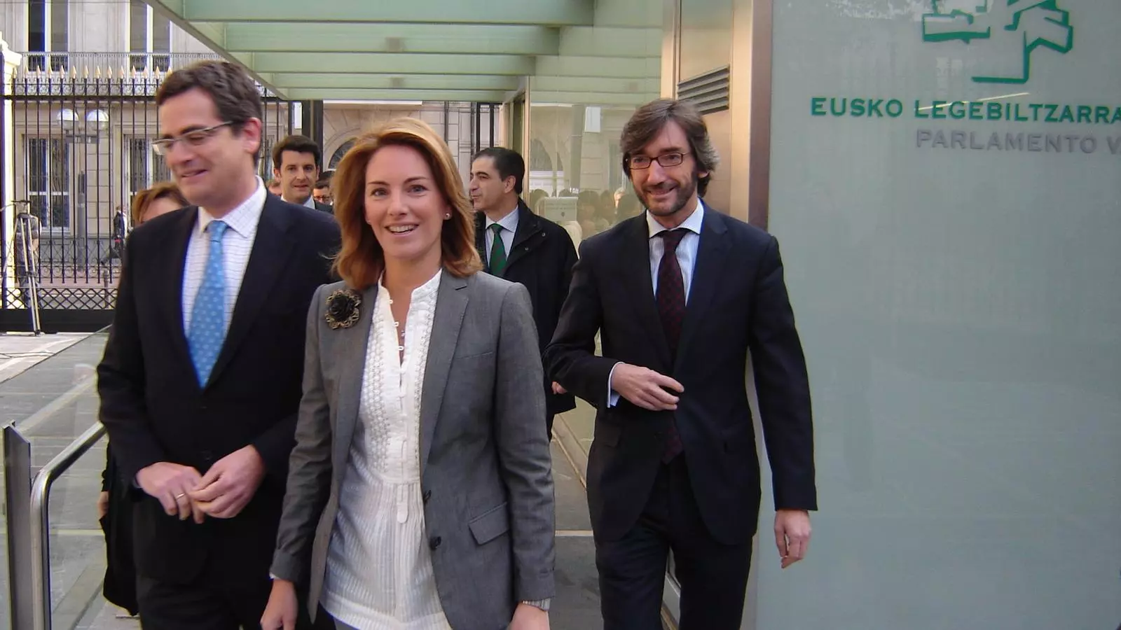 Arantza Quiroga, amb l'antiga cúpula del PP basc / ARA