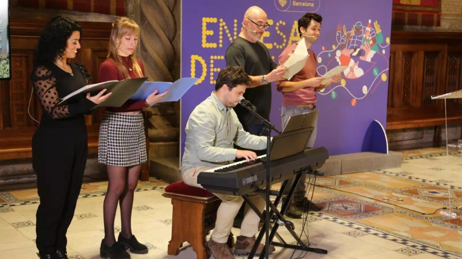El tast del musical de La Brutal sque s'ha pogut veure, aquest matí, al Saló de Cent de l'Ajuntameny