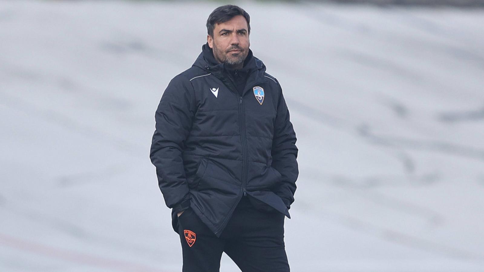 Mario Rosas recently coached a match.