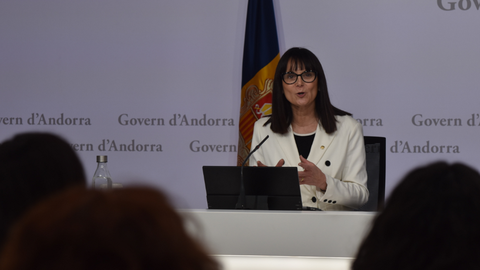 La ministra de Cultura, Juventut i Esport, Mònica Bonell, durant roda de premsa.