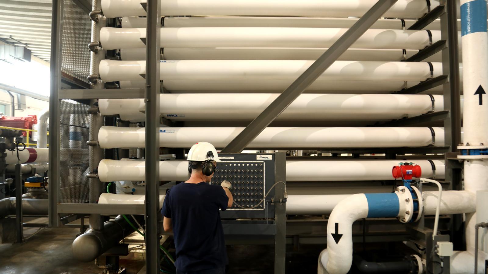 El pla de Cort destaca que aquesta instal·lació permetrà reduir la dependència d’aportacions externes d’aigua dessalada.