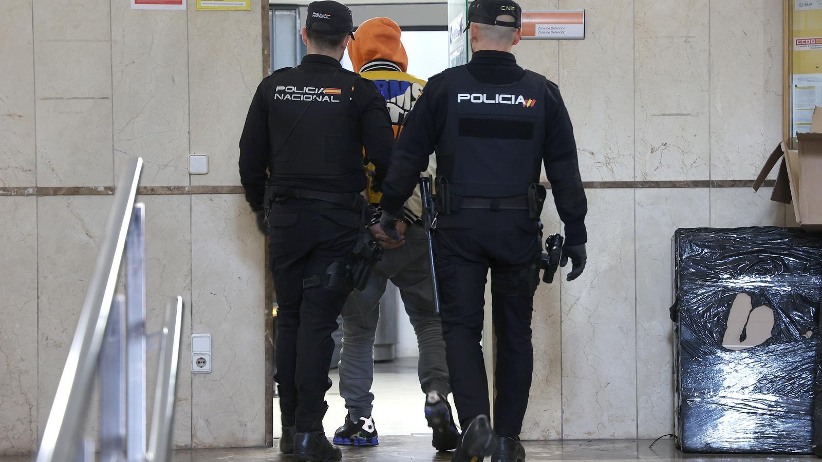 Detingut a les dependències Policials