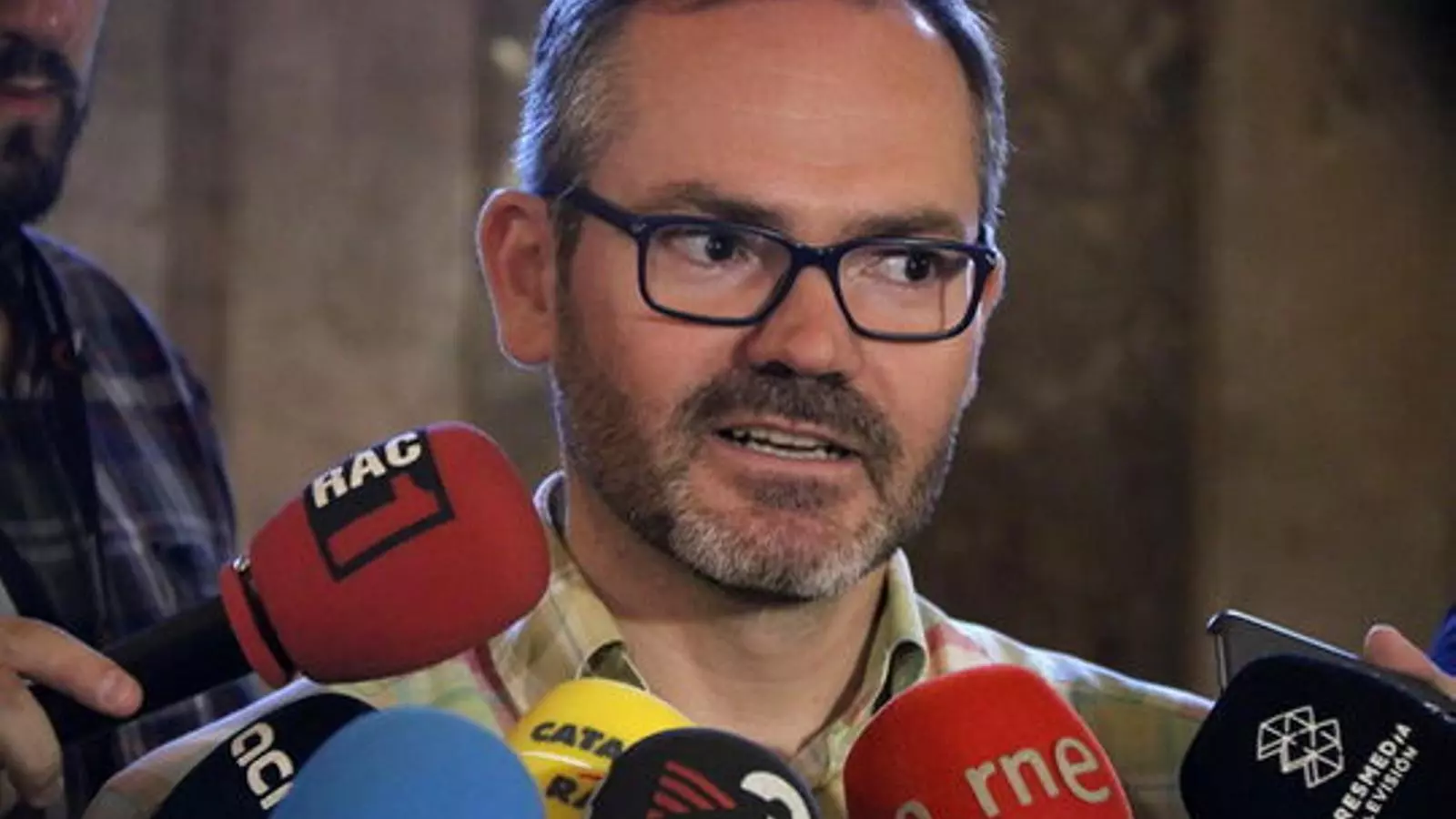 Polèmica per la presència de Josep Costa en una reunió amb el xenòfob Front Nacional de Catalunya