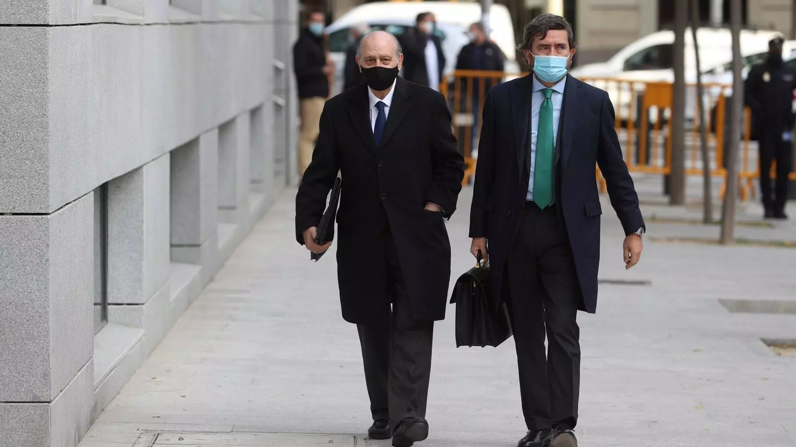 L'exministre de l'Interior Jorge Fernández Díaz arribant a l'Audiència Nacional per enfrontar-se a un acarament amb el seu número dos al govern espanyol, Francisco Martínez.