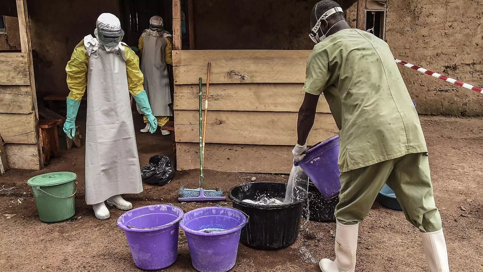 “L’Ebola no existeix, és una invenció de les ONG”
