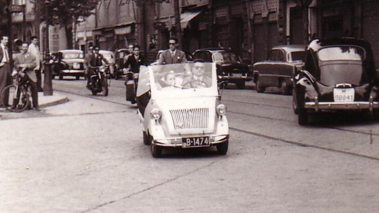 The Biscuter, manufactured at the Sant Adrià factory, was the best-selling microcar in Spain; some 12,000 units were produced between 1954 and 1958.