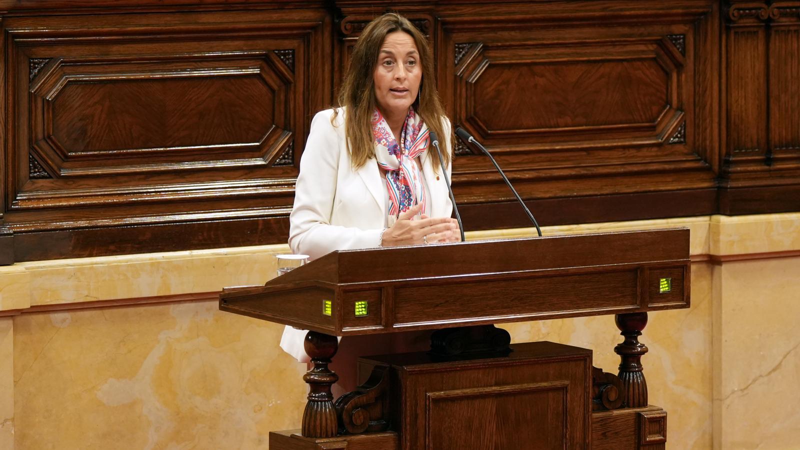 The Minister of Education and Vocational Training, Esther Niubó, in an interpellation at Parliament this Tuesday.