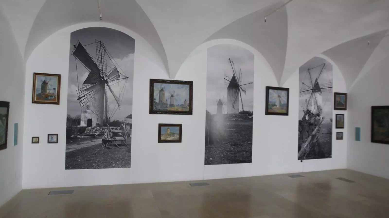 Fotografies i pintures de Josep Pons Frau.