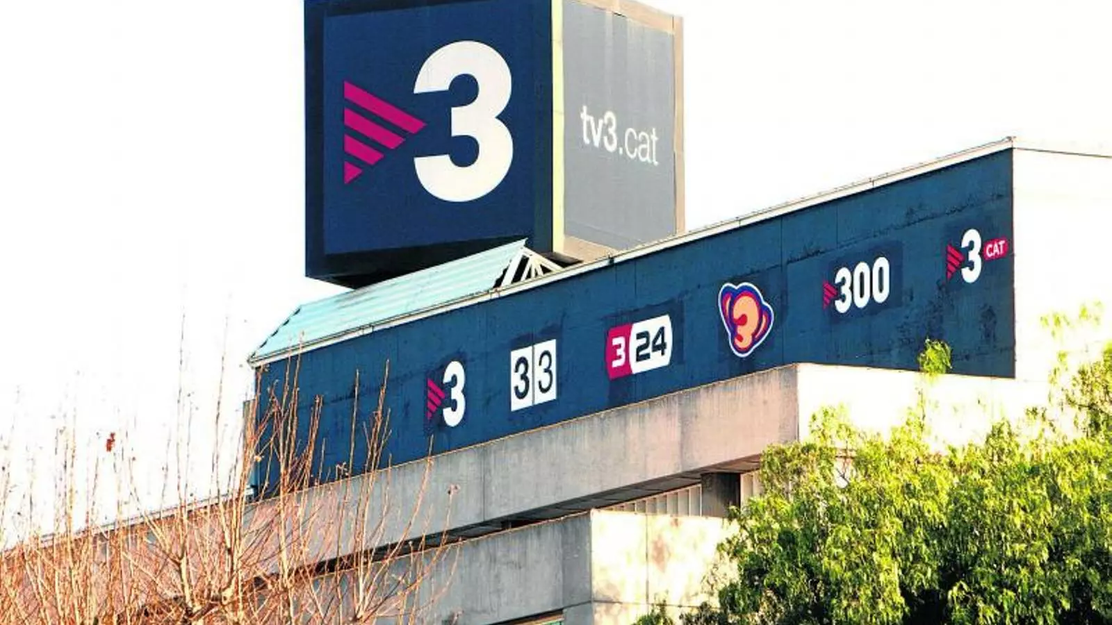 El 3XL tanca i el 33 emetrà de nit