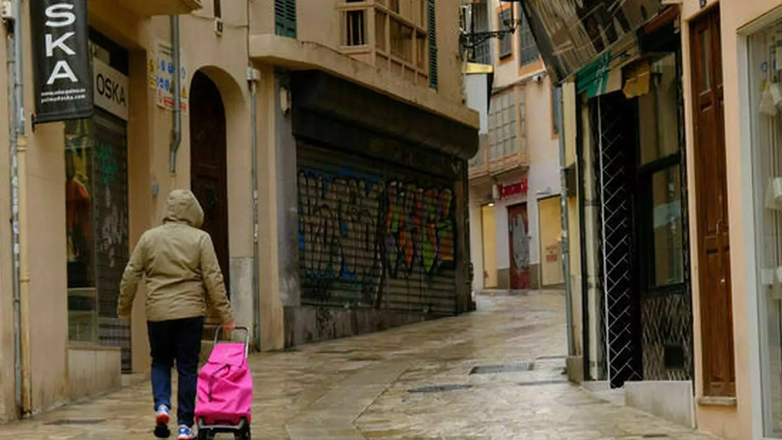 Botigues de Palma amb les portes tancades