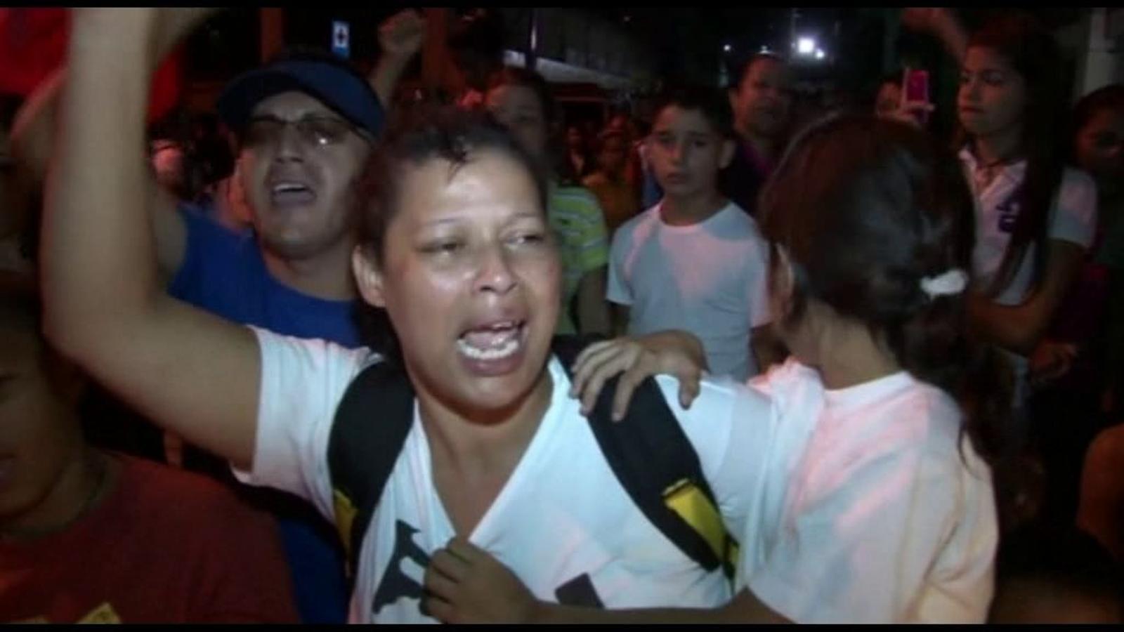 El poble veneçolà, commocionat per la mort del president Chávez