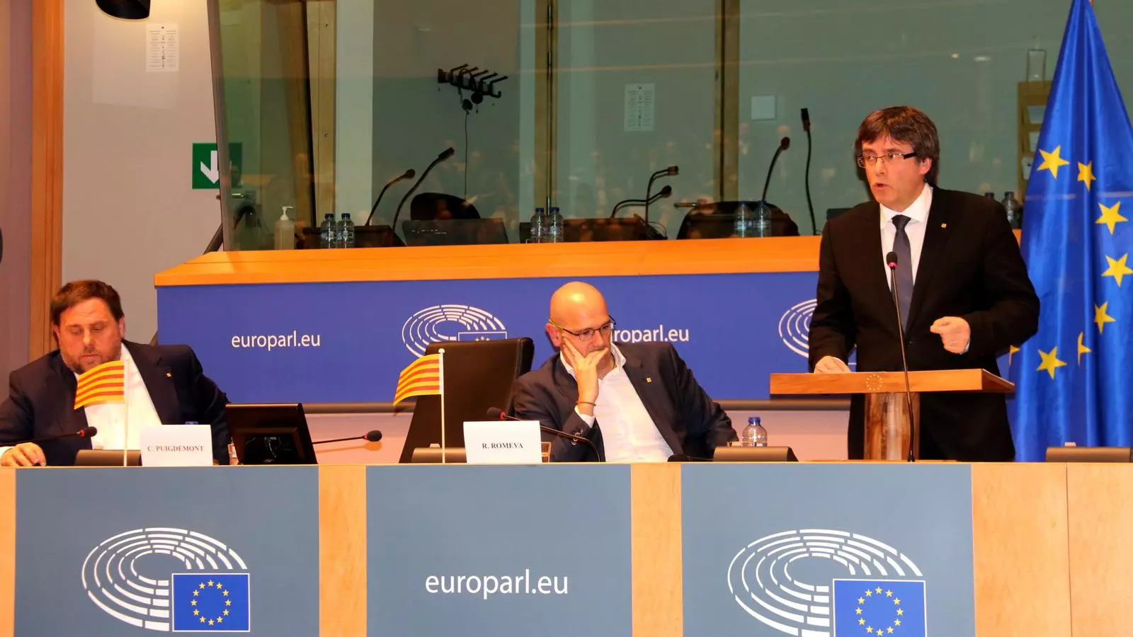 El presdient de la Generalitat, Carles Puigdemont, a la conferència del Parlament Europeu