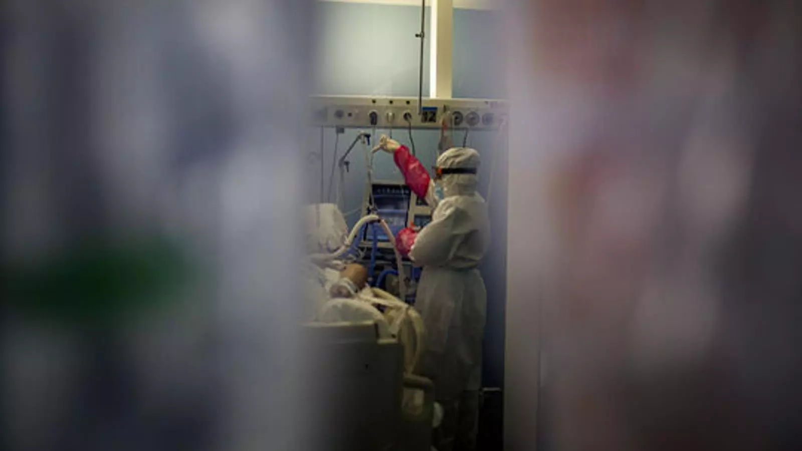 L'UCI de l'Hospital del Mar durant la pandèmia del covid-19.