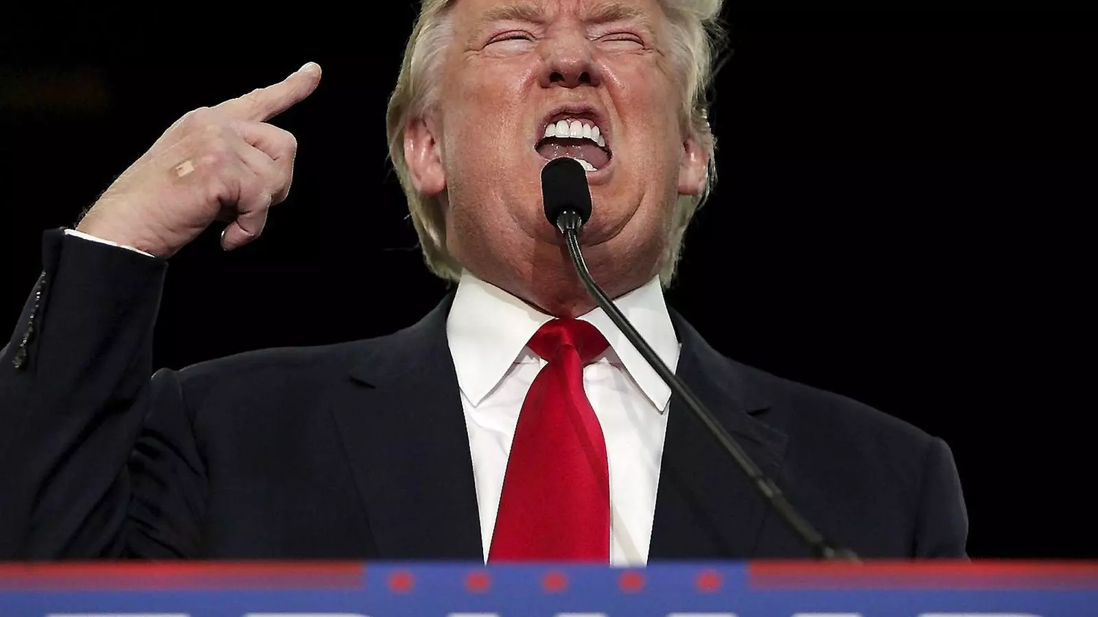 Trump és l’expressió màxima de la política que explota la desconfiança.