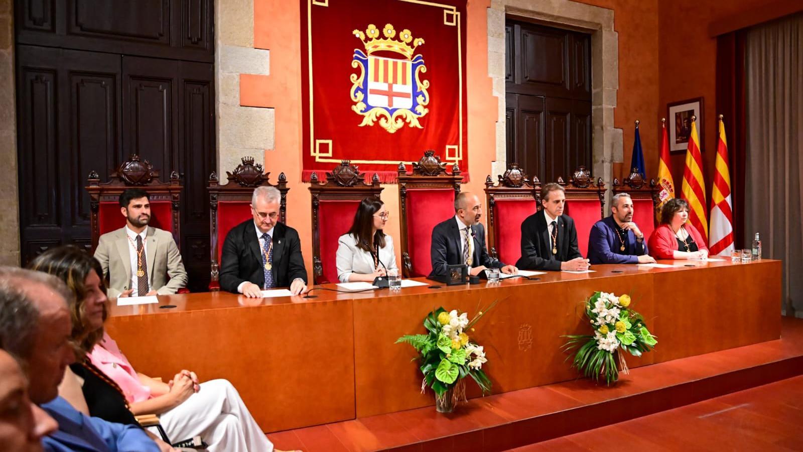 The mayor and spokespersons for the municipal groups at Manresa City Hall, at a recent event.jpg