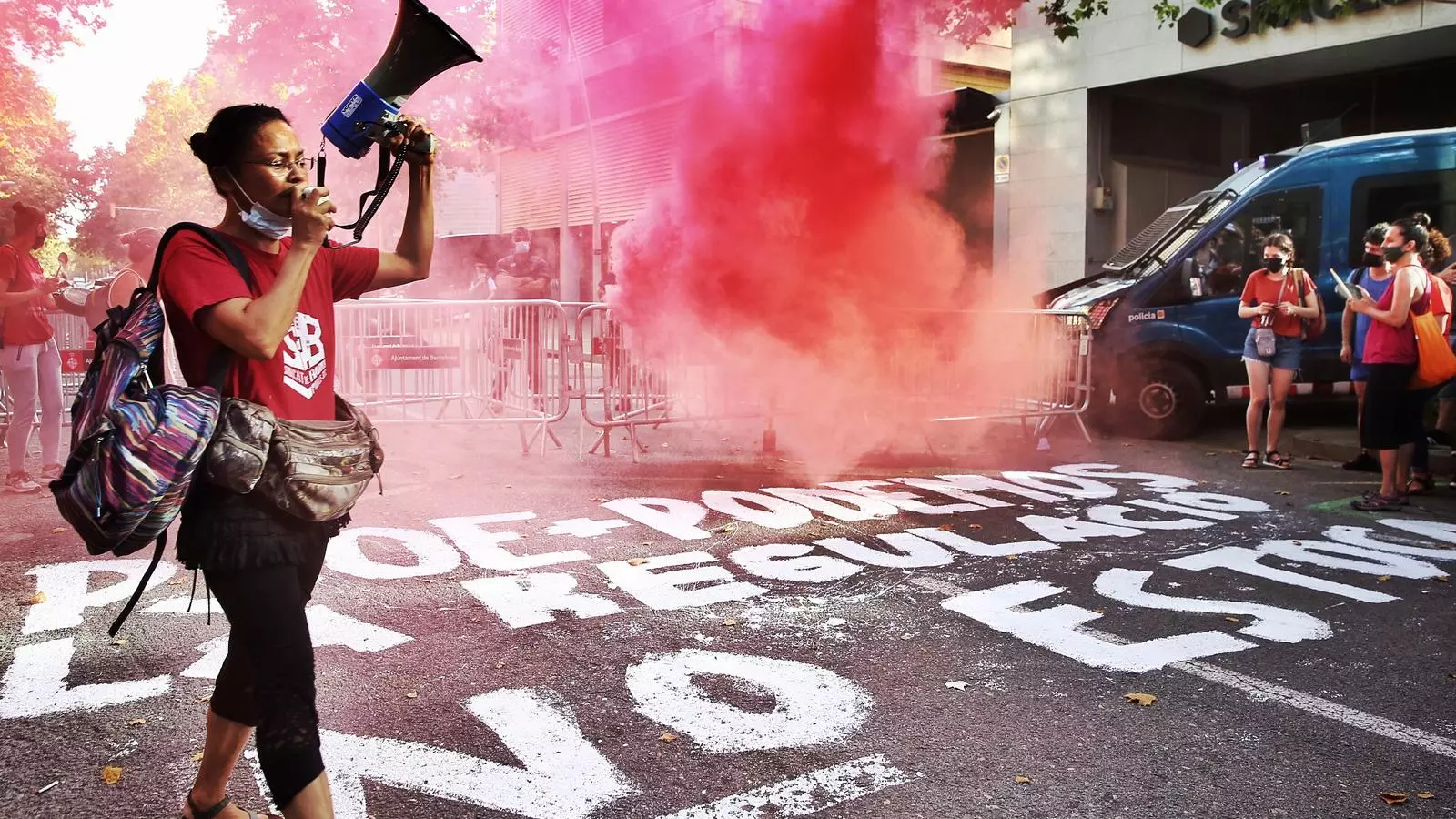 Protesta Sindicat Llogaters davant seu PSC
