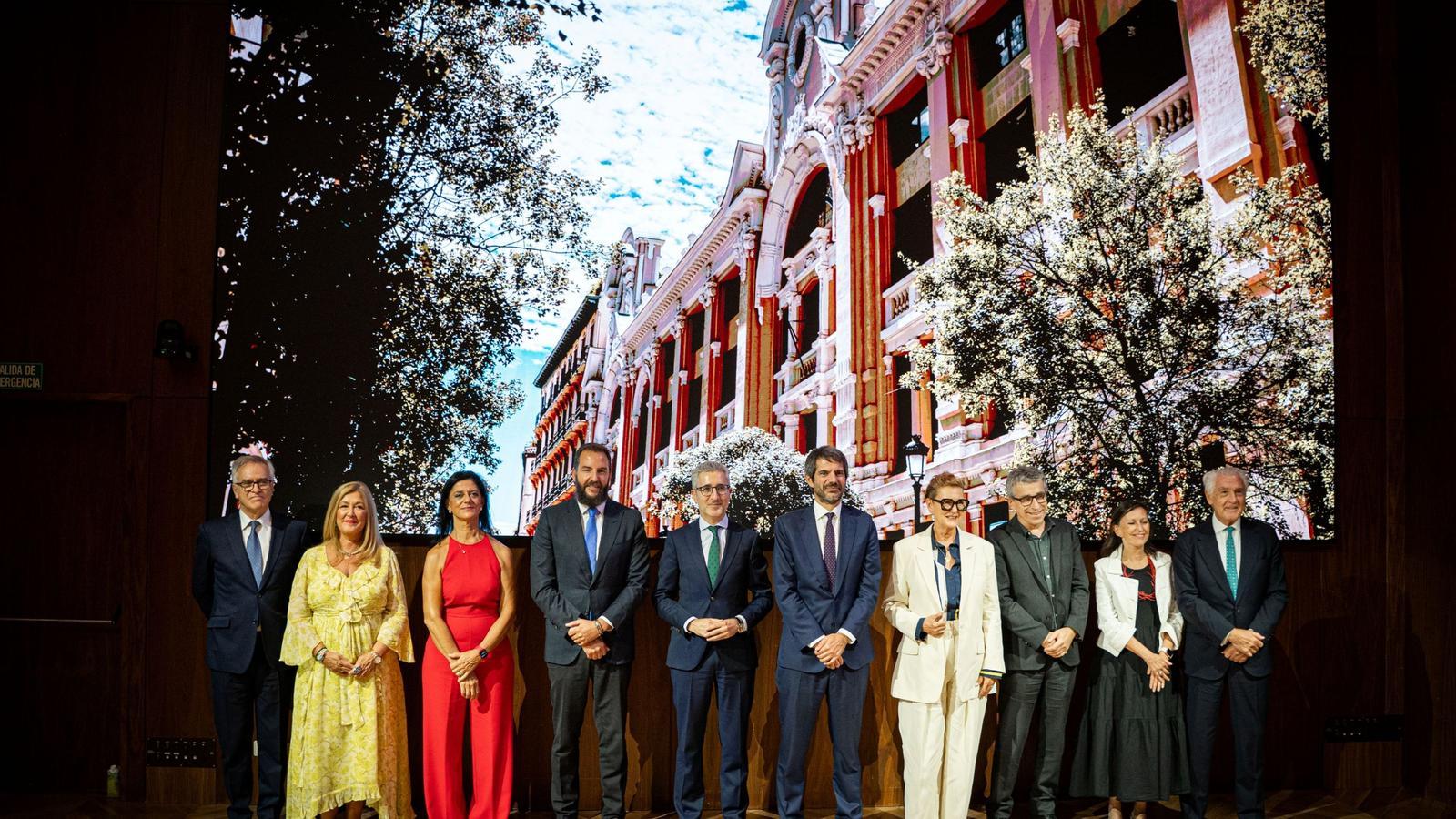 Family photo of the expansion of the Thyssen Museum.