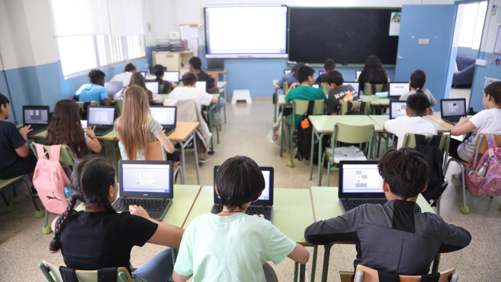The lack of infrastructure is one of the major problems of the education system in the Balearic Islands.