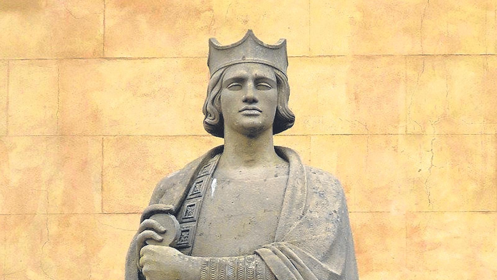 Estàtua a Menorca d’Alfons el Franc, que la conquistà a 22 anys.