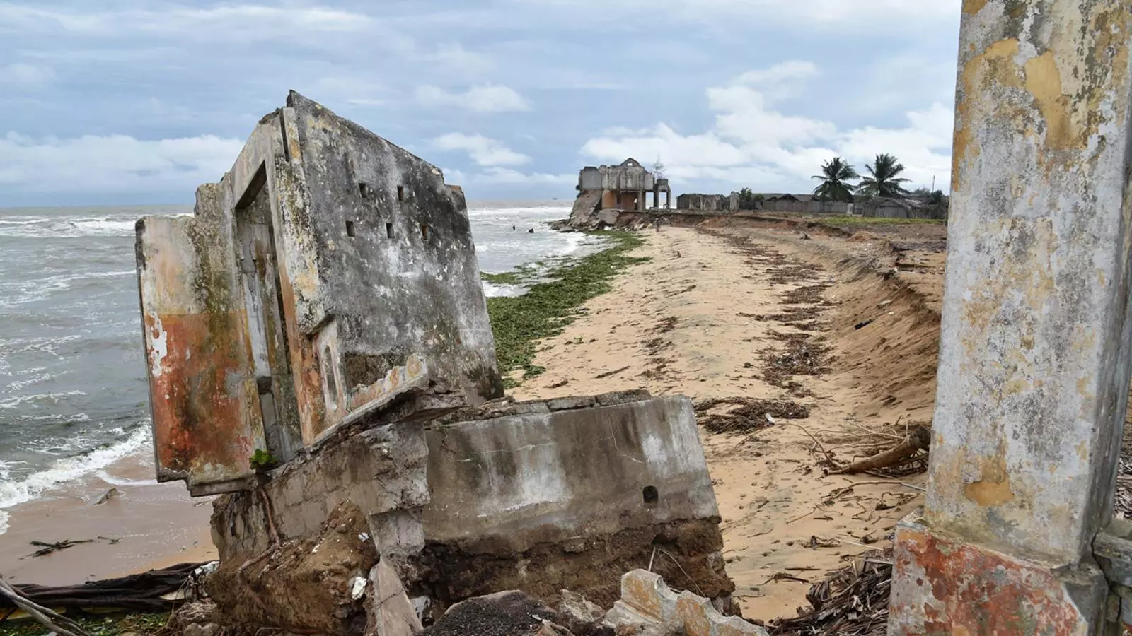 La ciutat Grand Lahou, situada on el riu Bandama on es troba amb el Golf de Guinea. AFP / ISSOUF SANOGO