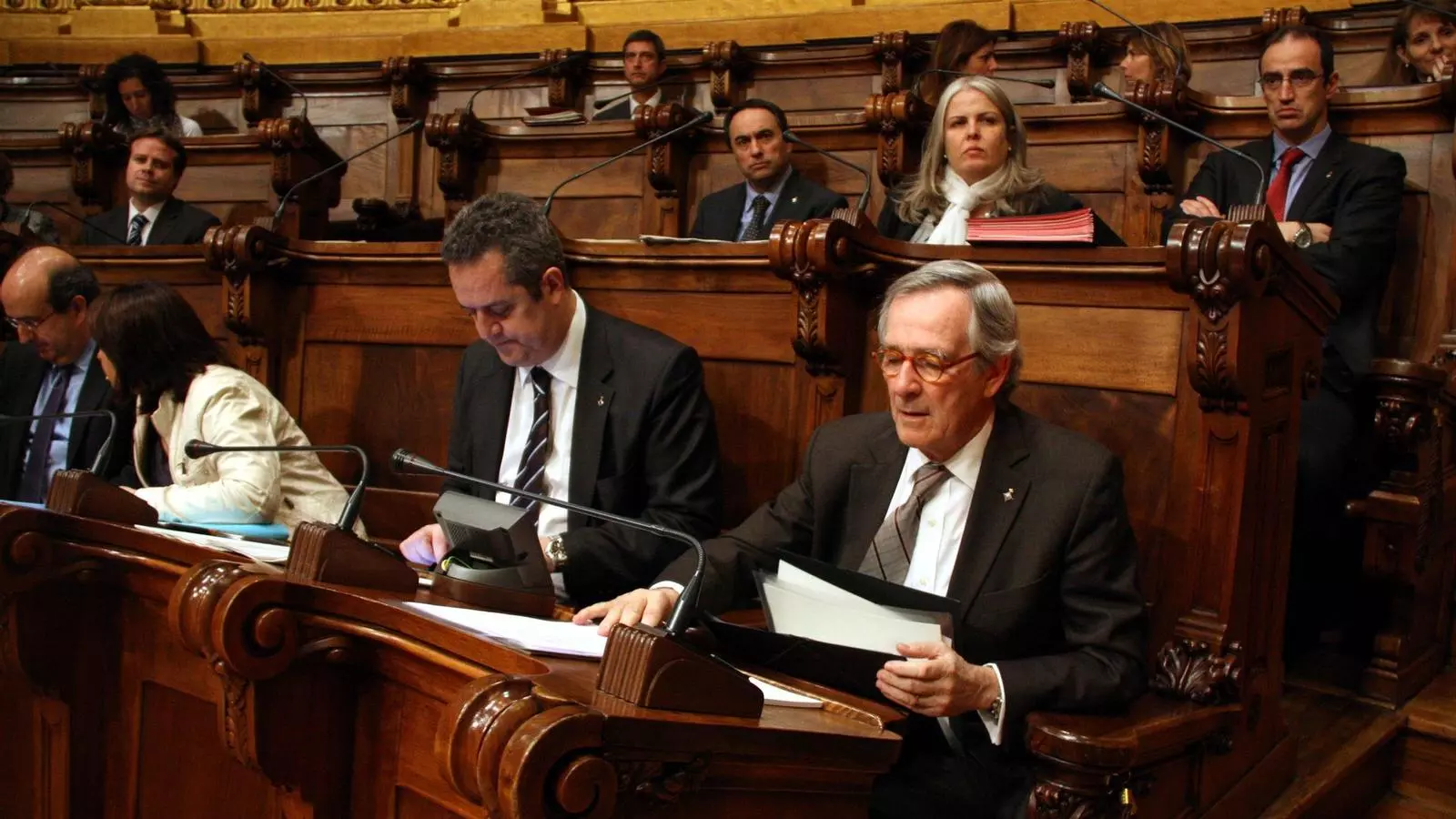L'alcalde de Barcelona, Xavier Trias, a l'inici del plenari d'ahir, una sessió que va evidenciar l'acord dels grups en la defensa de la Carta Municipal de la ciutat.
