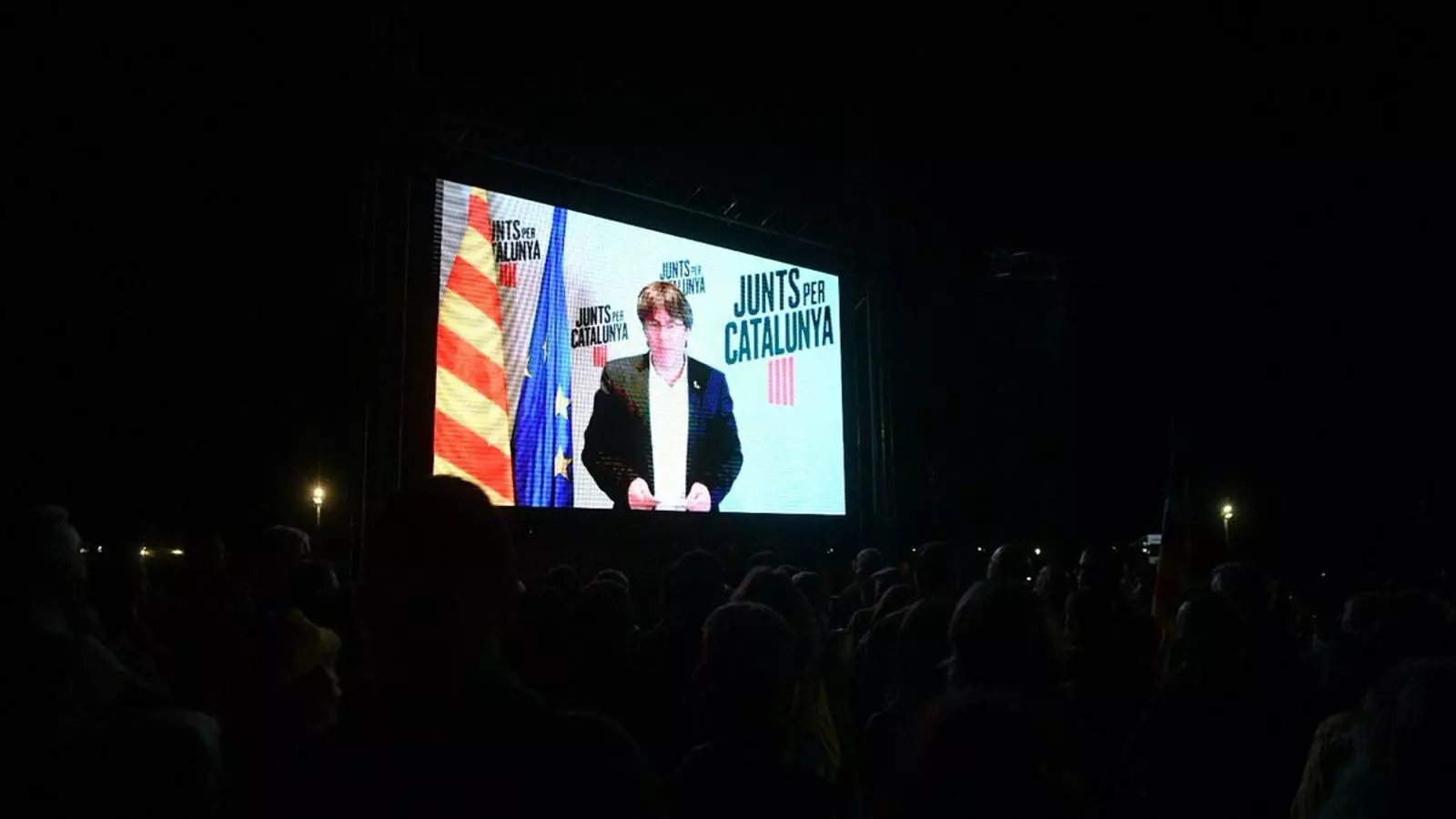 Puigdemont: "Dels repressors només en quedarà el record fosc de ser els súbdits servils del Borbó"