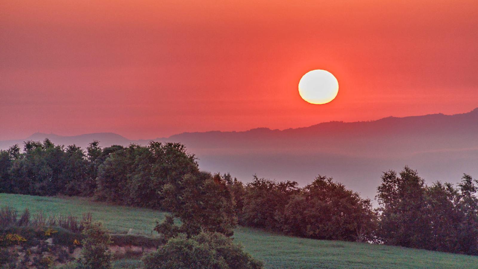 La sortida de sol d'avui, des del Moianès