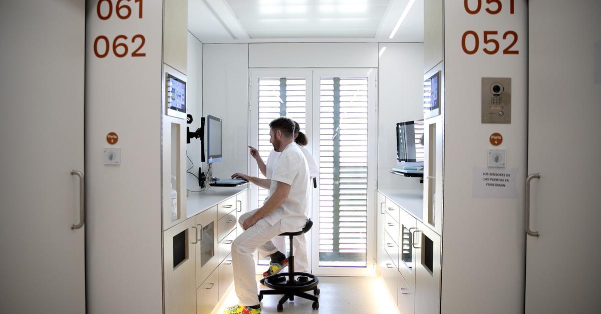 Per què Catalunya triplica la taxa d'espera per a una operació comparat amb Madrid? 

Catalunya registra més de 200.000 persones en llista d’espera per a intervenció quirúrgica, mentre que Madrid en té unes 80.000

Llegeix l'article complet aquí