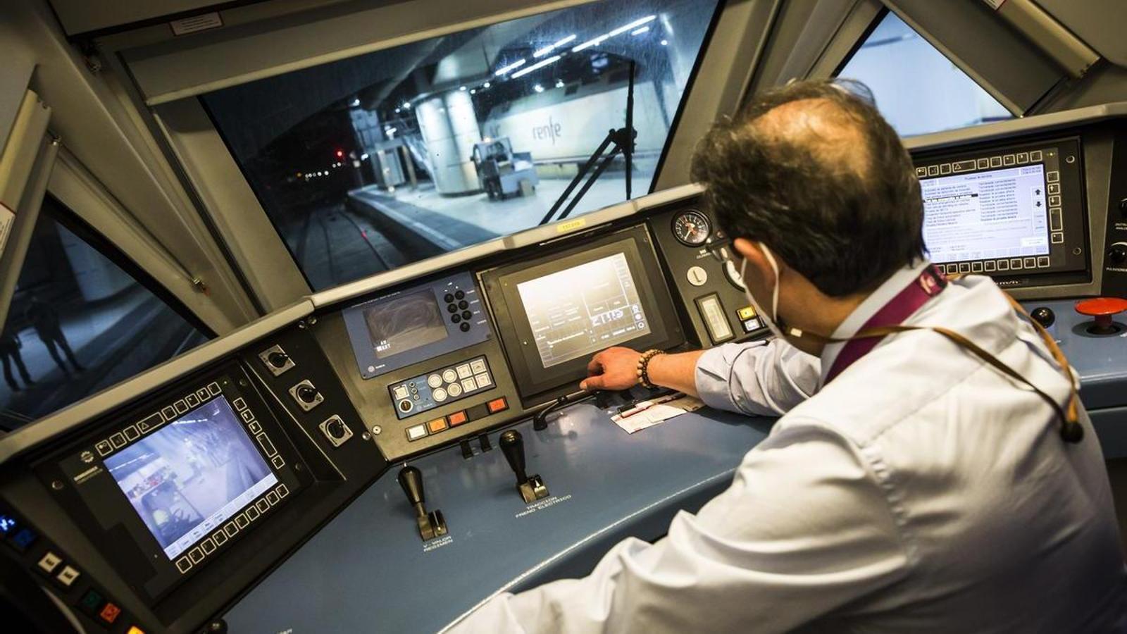 A driver of an Avlo high-speed train, at Sants station, in an archive image