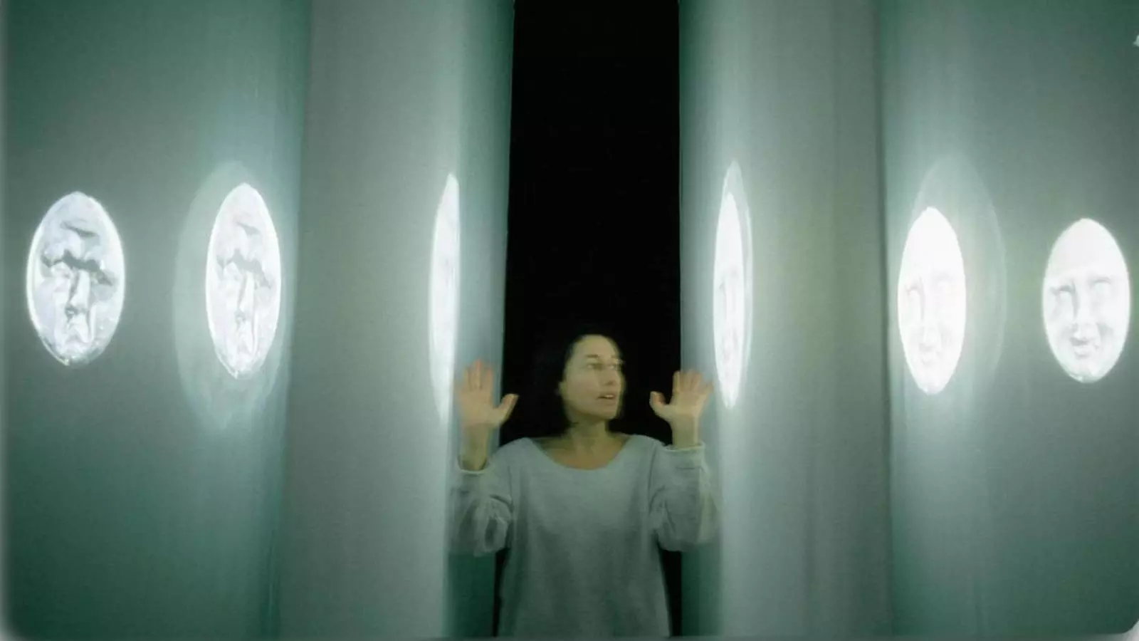 Balcells a la instal·lació de 'Traspassar límits' del 1995.