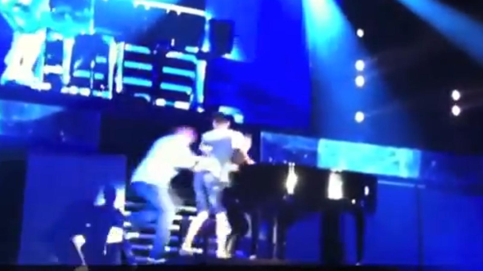 Justin Bieber, atacat durant un concert a Dubai