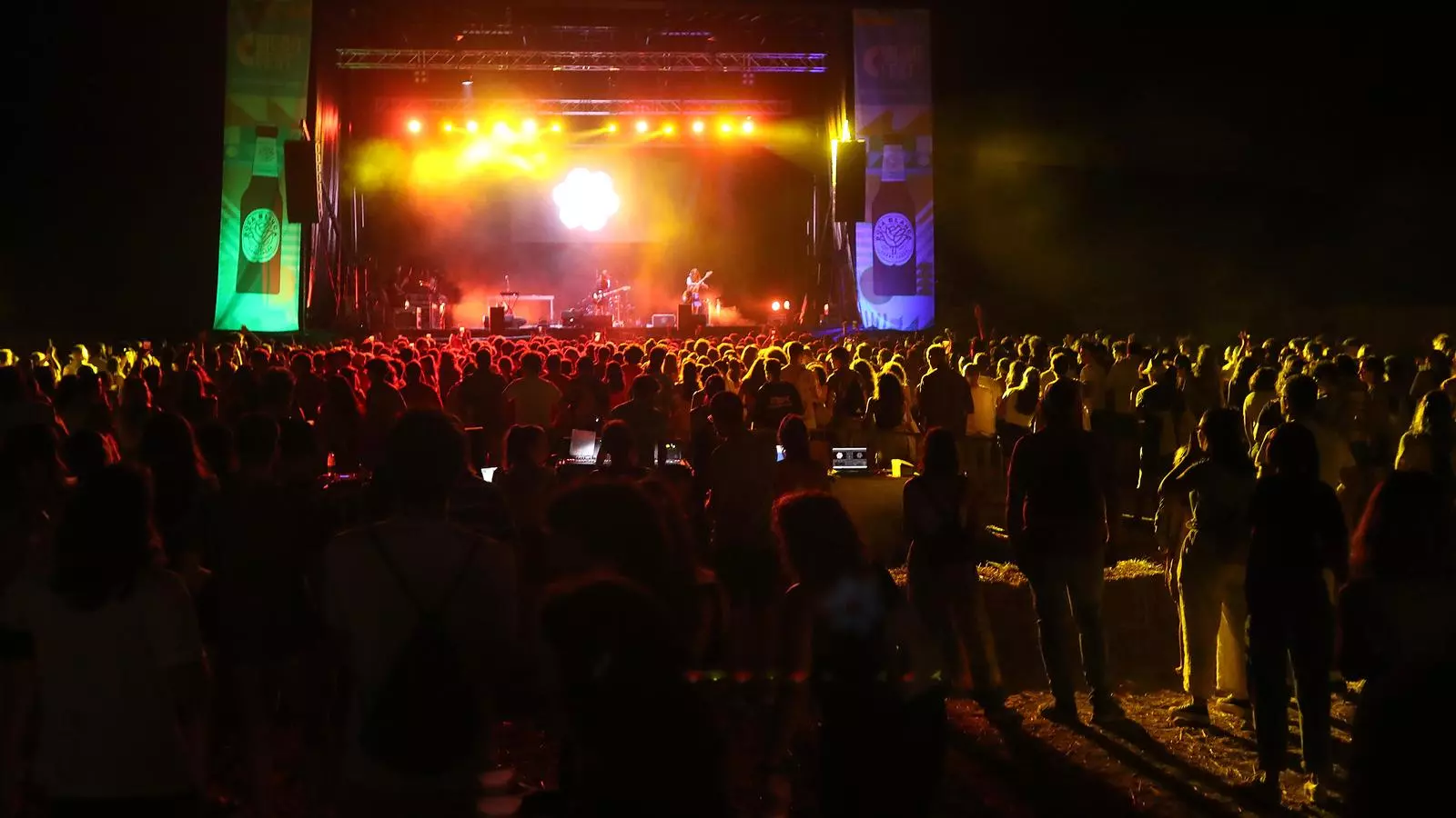 Un moment de l'actuació de les Cariño a la Mobofest.