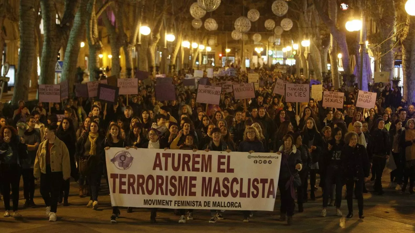 La manifestació contra la violència masclista a Palma