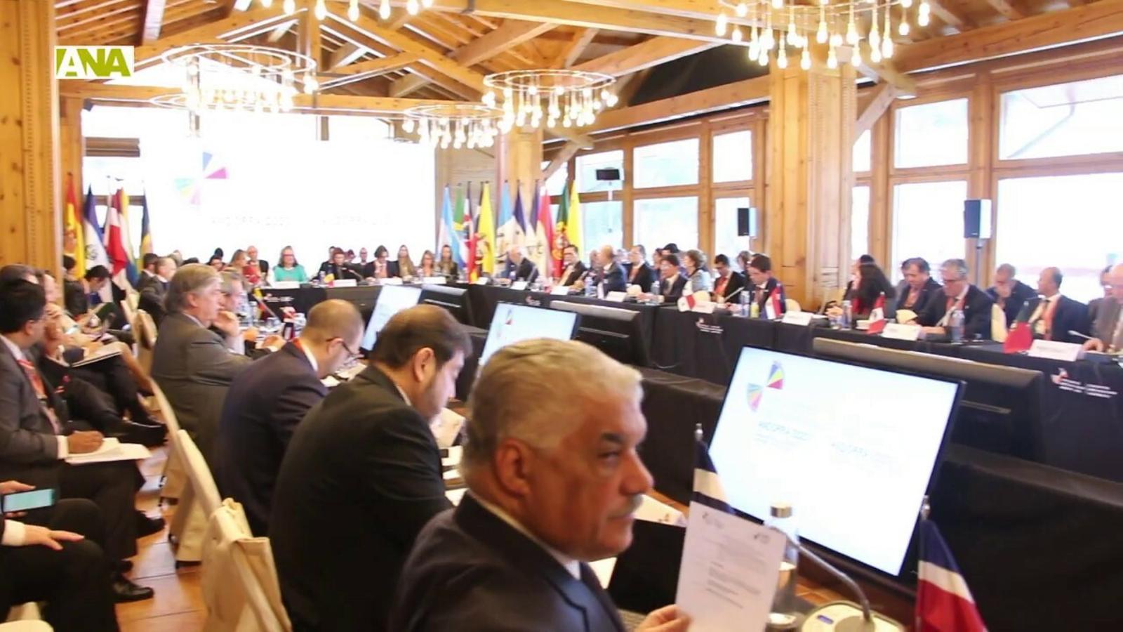 Primera reunió de ministres d'Afers Exteriors iberoamericans celebrada a Soldeu