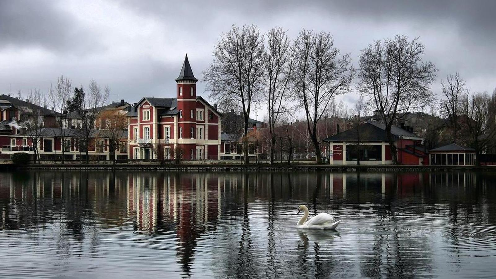 Puigcerdá Lake.
