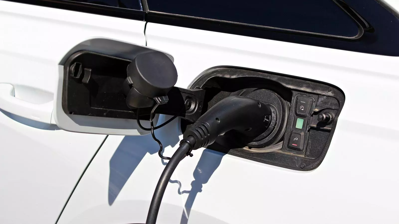 A Europa ja es venen més cotxes electrificats que dièsel