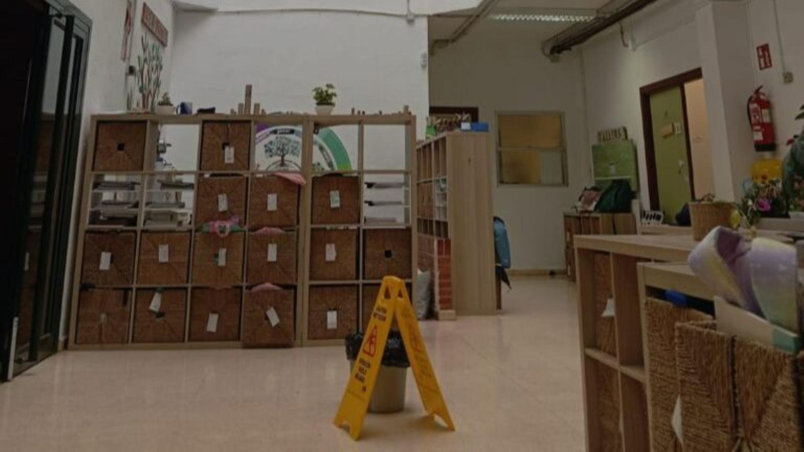 L'interior del centre educatiu de Portocristo.