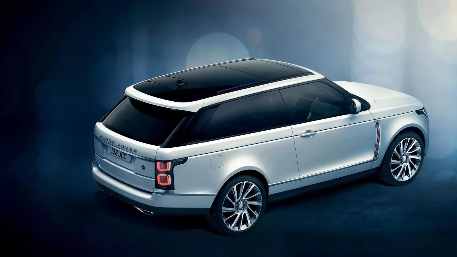 Range Rover SV Cupè: 333.100 euros per un SUV estrany