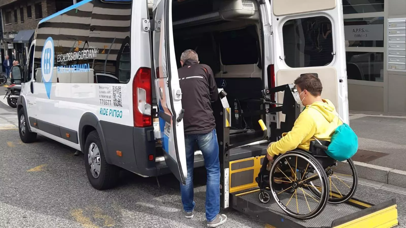 El bus adaptat que s'ha posat en marxa aquest dimecres.